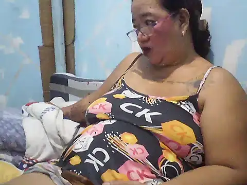 sweetsmile naughty online show from November 5, 2025, 12:16 pm