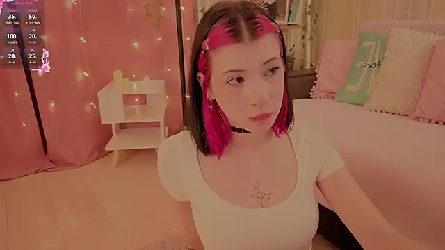 Winaria online show from October 28, 2025, 4:27 am