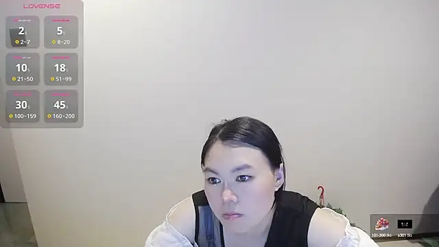 Snapshot of KateCondon chatting on October 4, 2025, 12:47 pm KateCondon online show from October 4, 2025, 12:47 pm