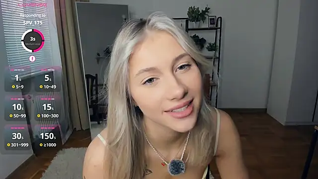 Snapshot of FaaBinaa chatting on October 23, 2025, 7:18 am FaaBinaa online show from October 23, 2025, 7:18 am