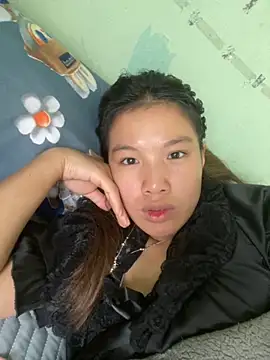 Snapshot of QueenLink chatting on October 13, 2025, 4:45 am QueenLink online show from October 13, 2025, 4:45 am