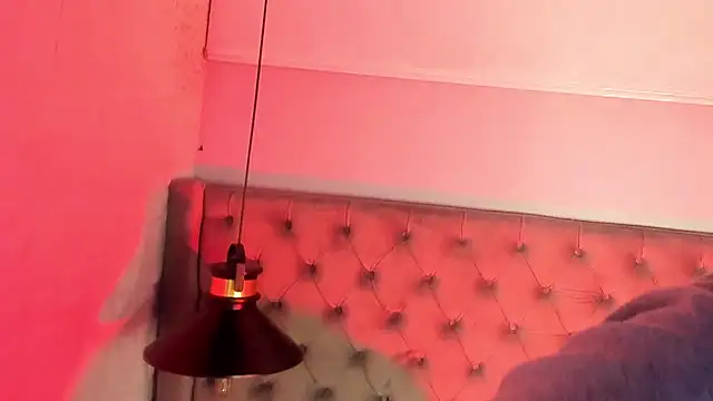 Snapshot of OliIverr22 chatting on November 28, 2025, 12:41 pm OliIverr22 online show from November 28, 2025, 12:41 pm