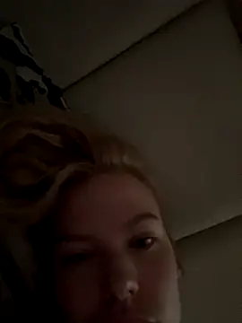 Snapshot of Chloemillerrxx chatting on September 19, 2025, 3:56 pm Chloemillerrxx online show from September 19, 2025, 3:56 pm