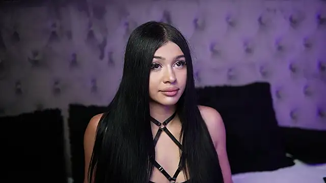Snapshot of GiuliaSya chatting on October 8, 2025, 7:00 pm GiuliaSya online show from October 8, 2025, 7:00 pm