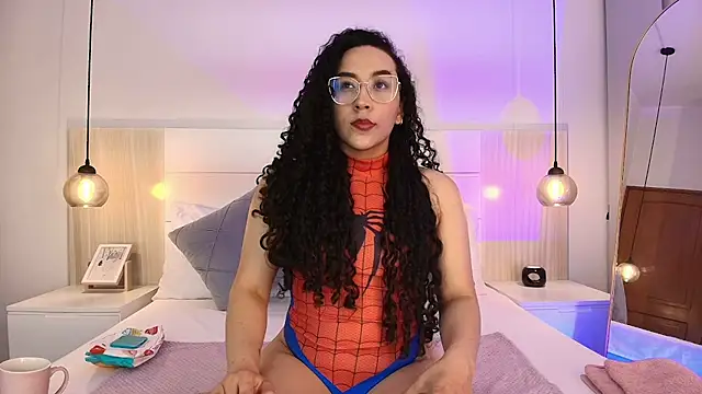 Snapshot of alehia_cute chatting on September 30, 2025, 12:04 am alehia cute online show from September 30, 2025, 12:04 am