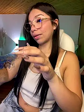 Maddy Piink online show from December 3, 2025, 7:01 pm