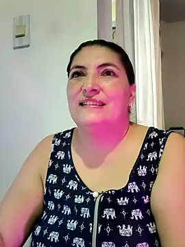 Snapshot of lina_maria99 chatting on September 14, 2025, 9:58 pm lina maria99 online show from September 14, 2025, 9:58 pm
