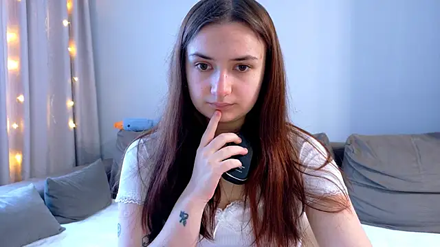 Lelia Vibe online show from November 14, 2025, 9:52 am