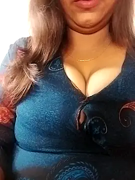 Dimplegirl online show from October 5, 2025, 10:13 am