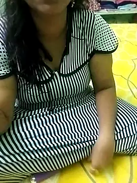 Dimplegirl online show from November 23, 2025, 3:39 am