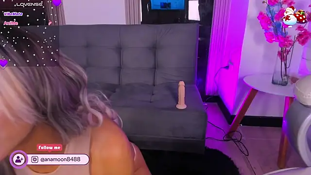 jennie whitee online show from November 13, 2025, 11:42 am