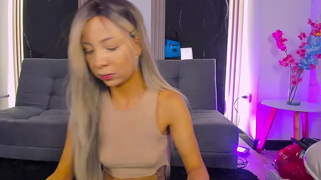 jennie whitee online show from November 20, 2025, 11:32 am