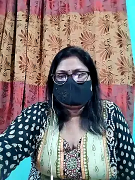 Snapshot of Ayat-3 chatting on October 3, 2025, 7:33 pm Ayat-3 online show from October 3, 2025, 7:33 pm