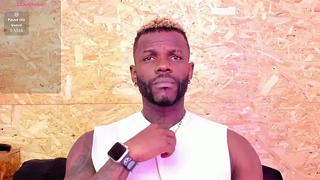 santiblack7 online show from November 29, 2025, 2:47 am