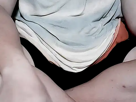 Snapshot of MistressGwennxx chatting on November 10, 2025, 4:44 am MistressGwennxx online show from November 10, 2025, 4:44 am