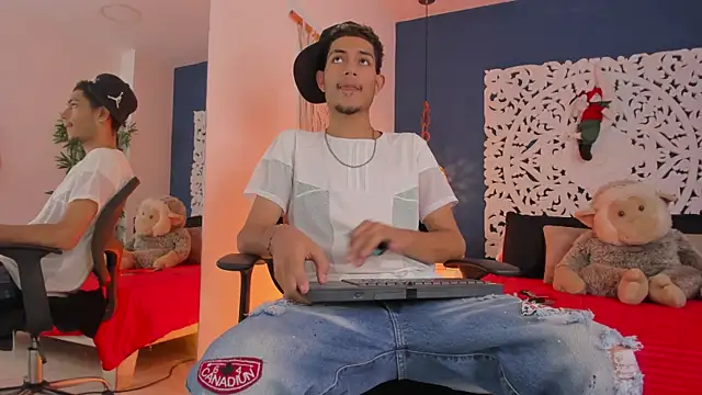 Snapshot of Adonis_WB chatting on November 14, 2025, 12:53 am Adonis WB online show from November 14, 2025, 12:53 am