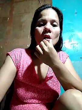 Snapshot of bomb_shiela chatting on October 14, 2025, 5:58 pm bomb shiela online show from October 14, 2025, 5:58 pm