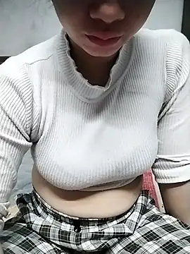 Mie rose online show from December 4, 2025, 2:21 am