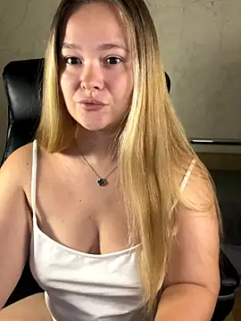 Snapshot of CaramelleSugar_ chatting on September 21, 2025, 5:25 pm CaramelleSugar online show from September 21, 2025, 5:25 pm