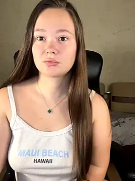 Snapshot of CaramelleSugar_ chatting on October 25, 2025, 5:51 pm CaramelleSugar online show from October 25, 2025, 5:51 pm