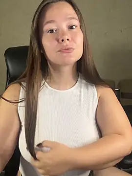 Snapshot of CaramelleSugar_ chatting on November 2, 2025, 5:15 pm CaramelleSugar online show from November 2, 2025, 5:15 pm