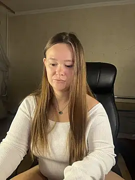 Snapshot of CaramelleSugar_ chatting on December 13, 2025, 7:53 pm CaramelleSugar online show from December 13, 2025, 7:53 pm