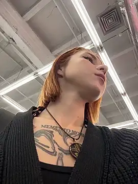 RosieSecret online show from November 21, 2025, 8:02 am