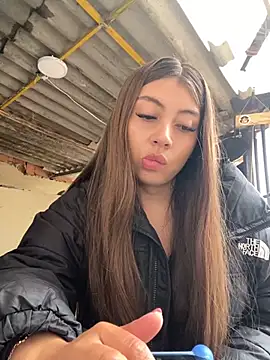 Sara-cooper2 online show from September 30, 2025, 1:49 pm