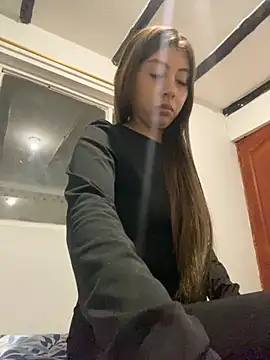 Sara-cooper2 online show from October 11, 2025, 11:03 pm