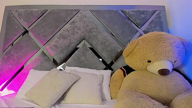 Sweet Salome1 online show from November 12, 2025, 12:16 pm