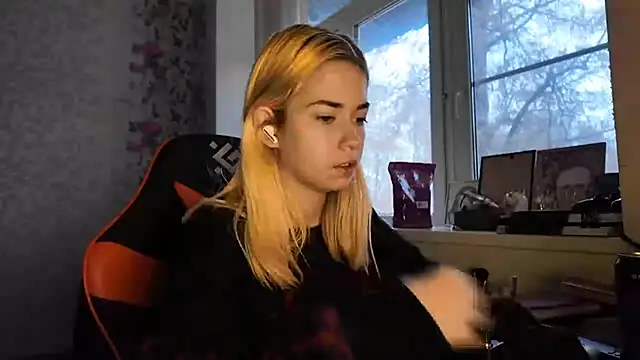 Witching Moon online show from November 24, 2025, 7:30 am