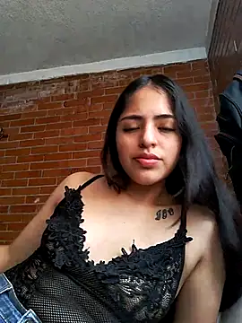 Goddesscut333 online show from November 5, 2025, 7:36 pm