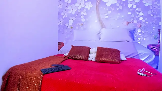 tammy 02  online show from October 21, 2025, 1:01 pm