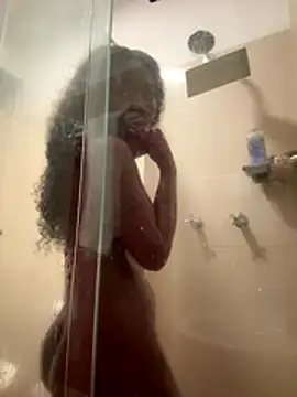 EmilyKisx online show from December 17, 2025, 10:10 am