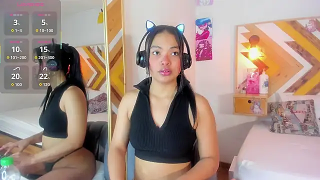 SoleneFontaine online show from November 29, 2025, 12:41 pm