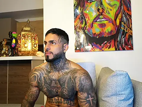 Snapshot of logan_hugh8 chatting on September 18, 2025, 11:18 pm logan hugh8 online show from September 18, 2025, 11:18 pm