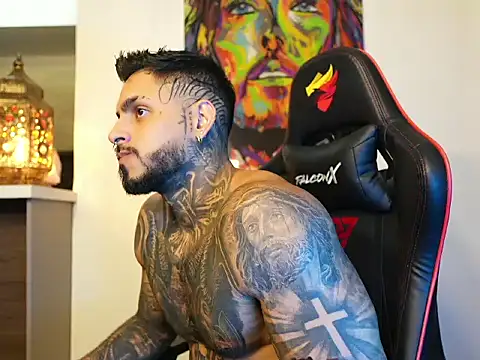 Snapshot of logan_hugh8 chatting on September 24, 2025, 4:16 am logan hugh8 online show from September 24, 2025, 4:16 am