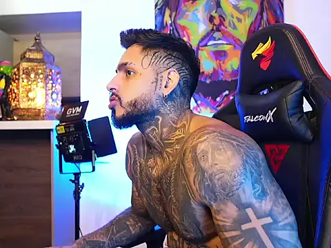 Snapshot of logan_hugh8 chatting on October 11, 2025, 11:36 pm logan hugh8 online show from October 11, 2025, 11:36 pm