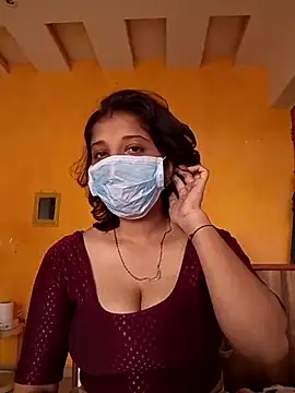 Love Foreverr12 online show from November 26, 2025, 5:52 am