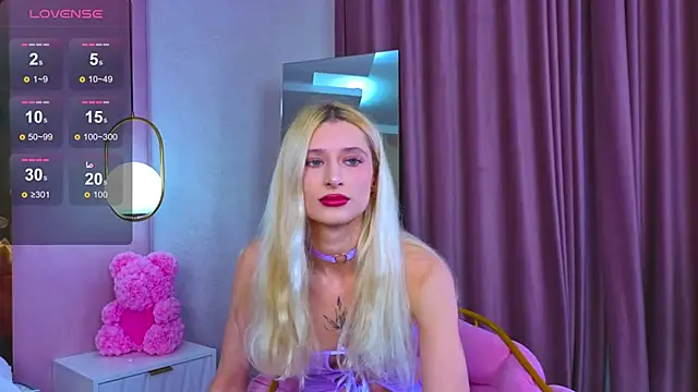 Monica Leen online show from November 7, 2025, 6:35 am