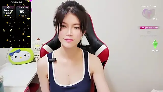 Alina10932 online show from September 19, 2025, 7:10 am