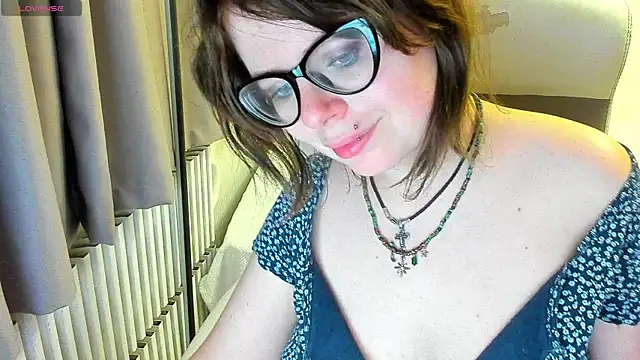 Snapshot of MilisaSweet777 chatting on October 2, 2025, 7:32 pm MilisaSweet777 online show from October 2, 2025, 7:32 pm