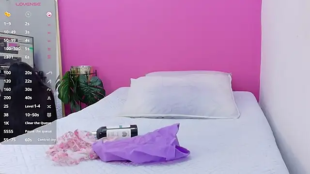 Snapshot of Daddyfavouritegirl chatting on September 25, 2025, 8:01 pm Daddyfavouritegirl online show from September 25, 2025, 8:01 pm