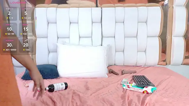 Snapshot of Daddyfavouritegirl chatting on November 18, 2025, 8:08 am Daddyfavouritegirl online show from November 18, 2025, 8:08 am