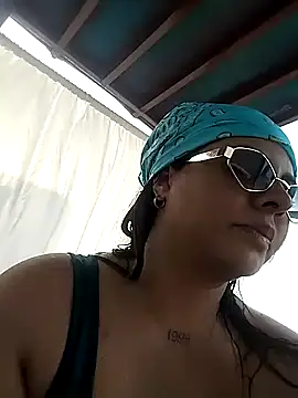 Luciana r online show from November 9, 2025, 9:13 pm