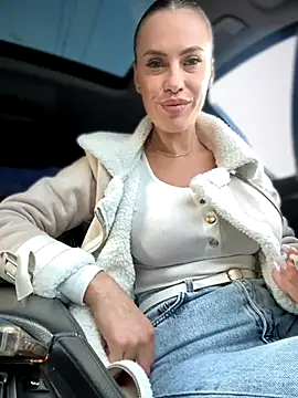  JessyRey  online show from December 4, 2025, 12:03 pm