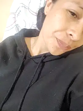 Snapshot of lana22_me chatting on October 17, 2025, 12:01 am lana22 me online show from October 17, 2025, 12:01 am