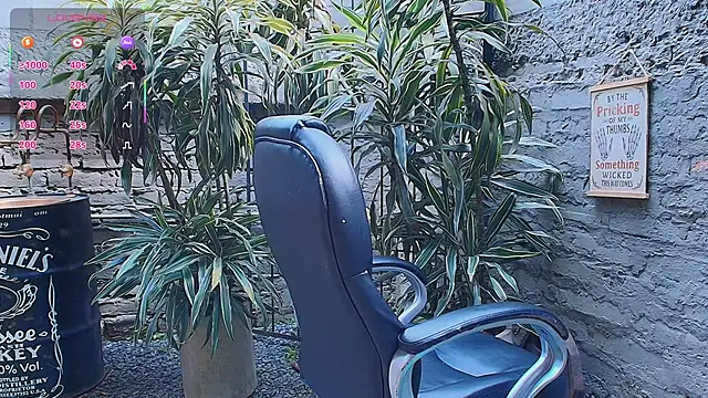 Snapshot of MarcusRain_ chatting on September 8, 2025, 7:35 pm MarcusRain online show from September 8, 2025, 7:35 pm