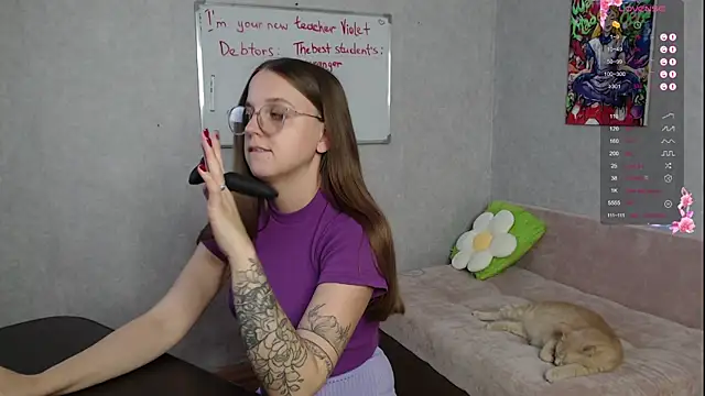 Violetwin online show from October 9, 2025, 4:27 pm