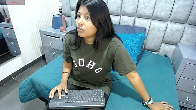 canela a73 online show from October 14, 2025, 2:29 pm